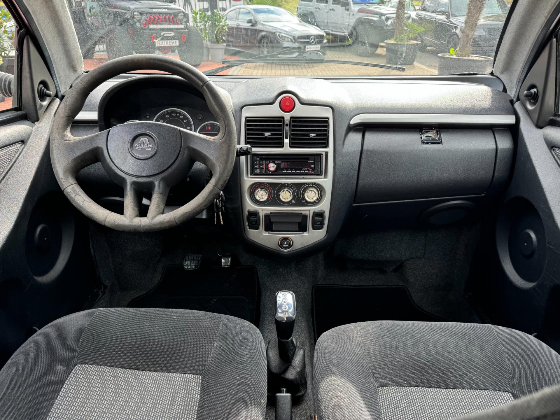 40408019-10.jpg