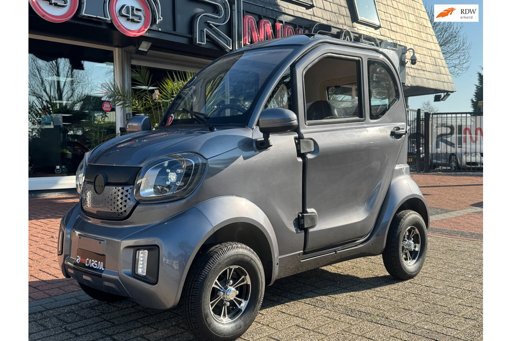52243693